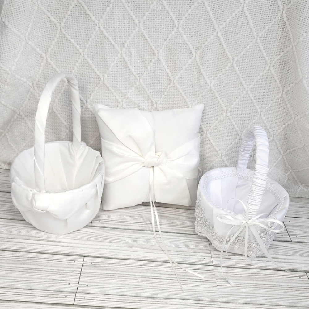 2 flower girl baskets 1 ring bearer pillow
